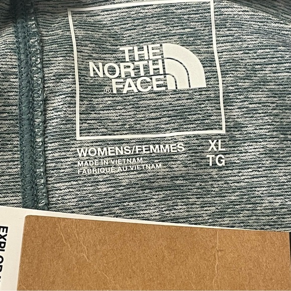 THE NORTH FACE EA Dawndream Relaxed Short Sleeve in Goblin Blue Heather - Picture 4 of 8